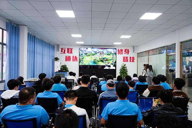 我校2022年職教周活動(dòng)之電競校際選拔賽圓滿結(jié)束 