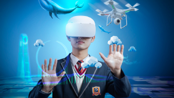 虛擬現實（VR/AR）技術演進與場景革新